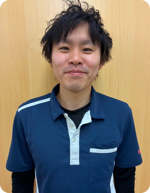 スタッフの顔写真