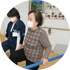 インタビューに応えるご利用者様