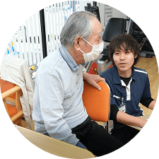 インタビューに応えるご利用者様